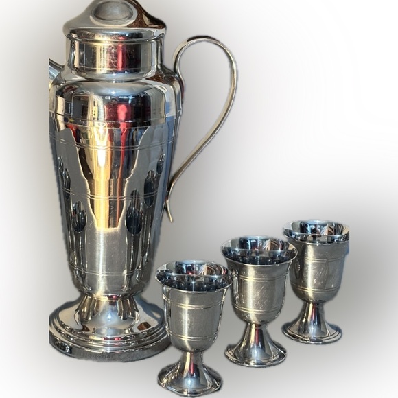 Cocktail Shaker Set-Prohibition Era- Mid-Century - Picture 12 of 12